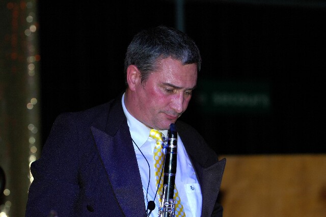 min 2005 11 12 fous swing 024